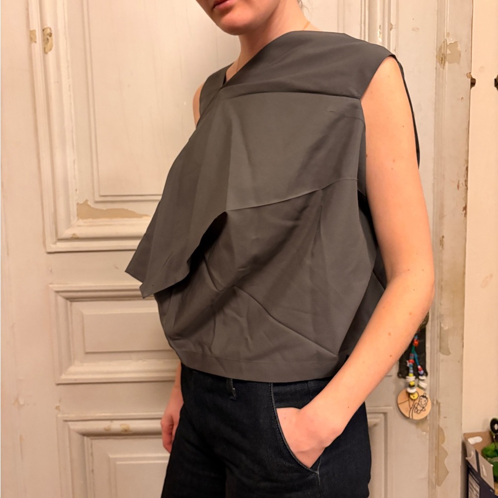 Issey Miyake 1325 line Fractal Solid Woven Top - Picture 6 of 7